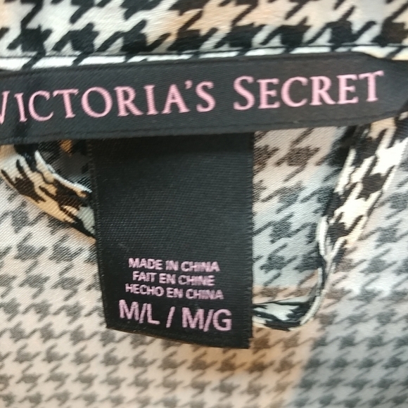 Victorias Secret Open Doily Shoulder Rayon Cardiga - Picture 2 of 8